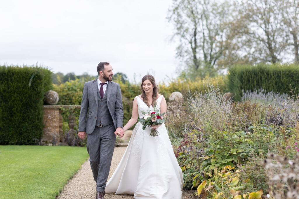 Sulgrave Manor Wedding Photography| Robert & Bryony